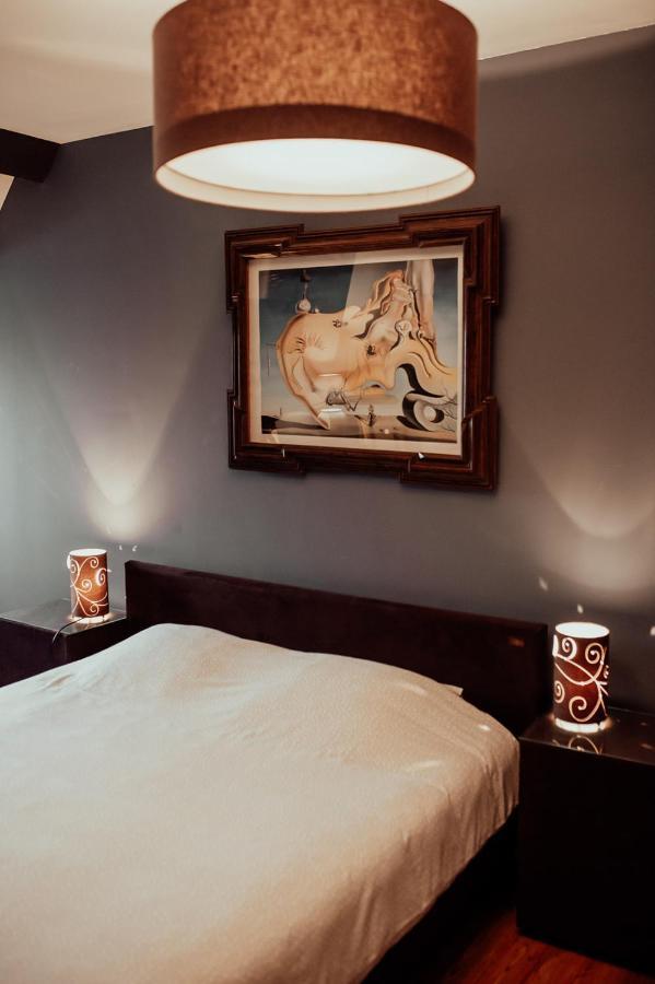 Le Chateau De Balmoral Sart-lez-Spa Bagian luar foto