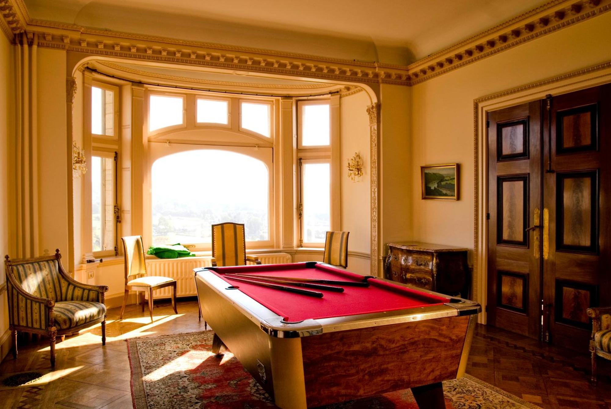 Le Chateau De Balmoral Sart-lez-Spa Bagian luar foto
