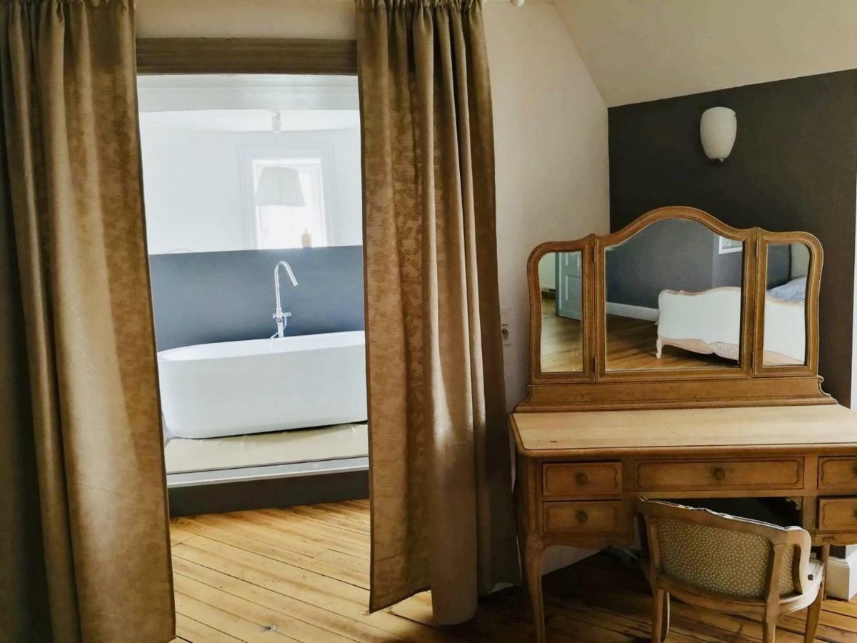 Le Chateau De Balmoral Sart-lez-Spa Bagian luar foto